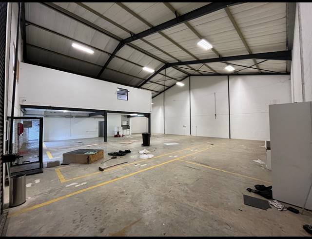 386M² WAREHOUSE TO LET IN RIVERGATE